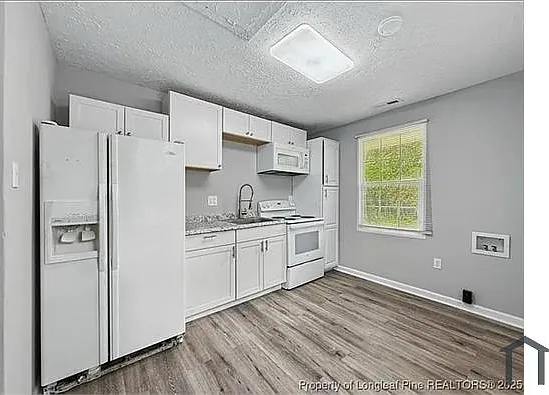 2 bed, 800 sqft, $1,250 — Photo 3