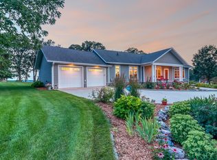 25752 Crystal Springs Dr, Pelican Rapids, MN 56572