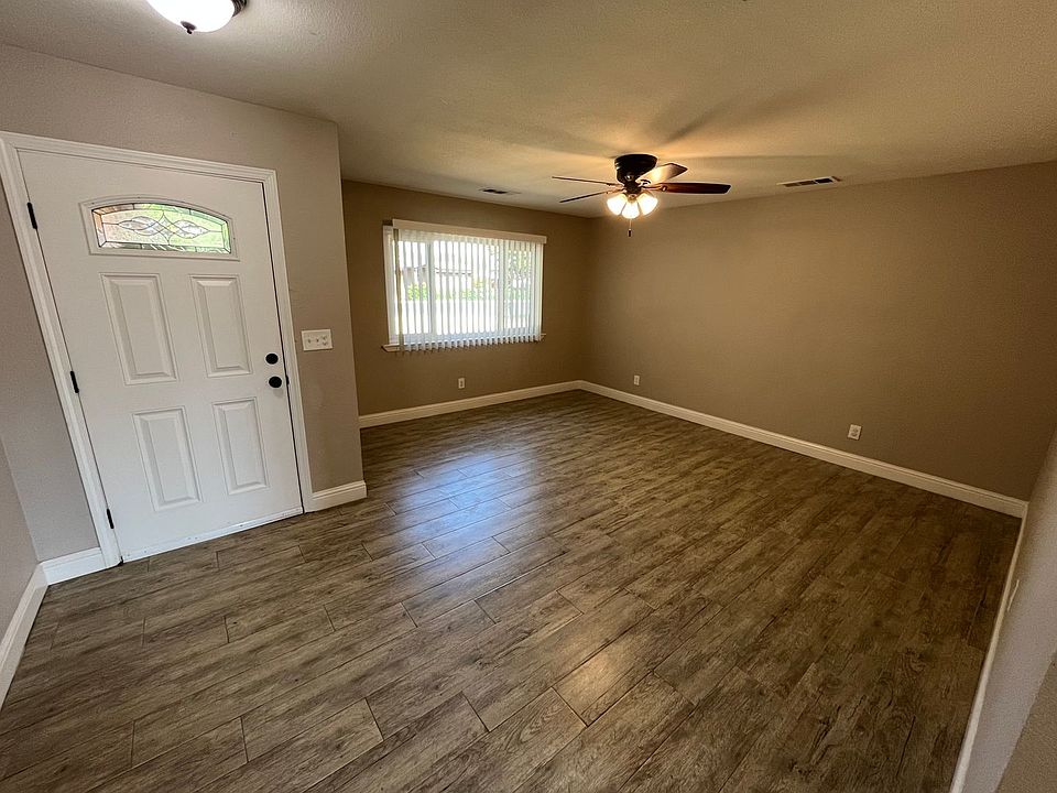 2724 N Giddings St, Visalia, CA 93291 Zillow