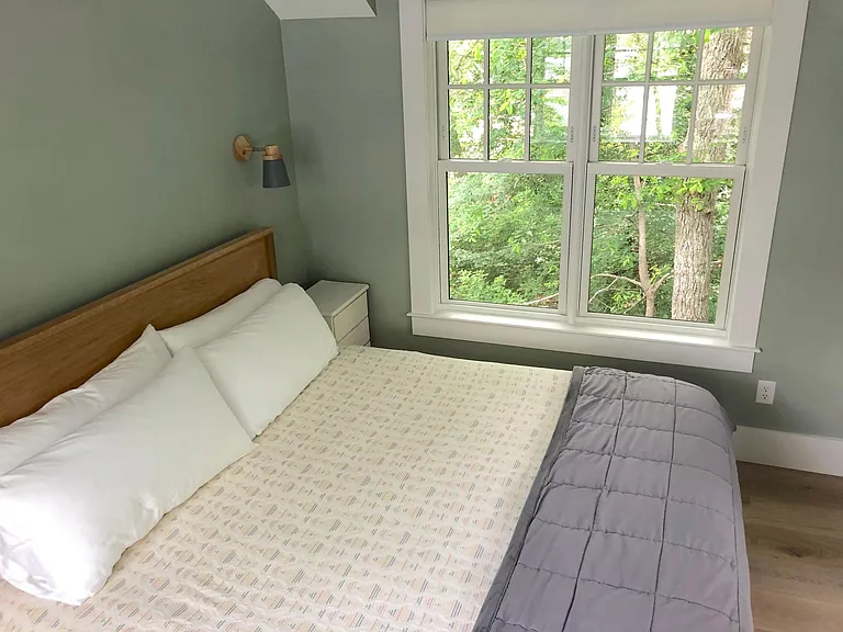 master bedroom is like a tree house