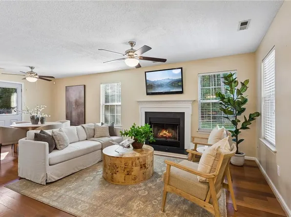 3884 Fox Run, Williamsburg, VA 23188