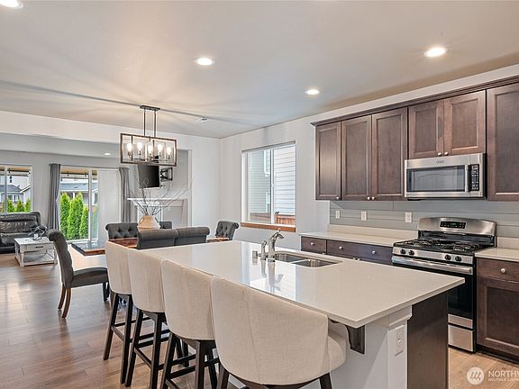 4th image of 13922 63rd Avenue Ct E