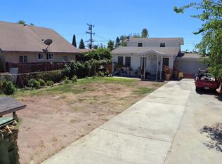 928 E Golden St, Compton, CA 90221