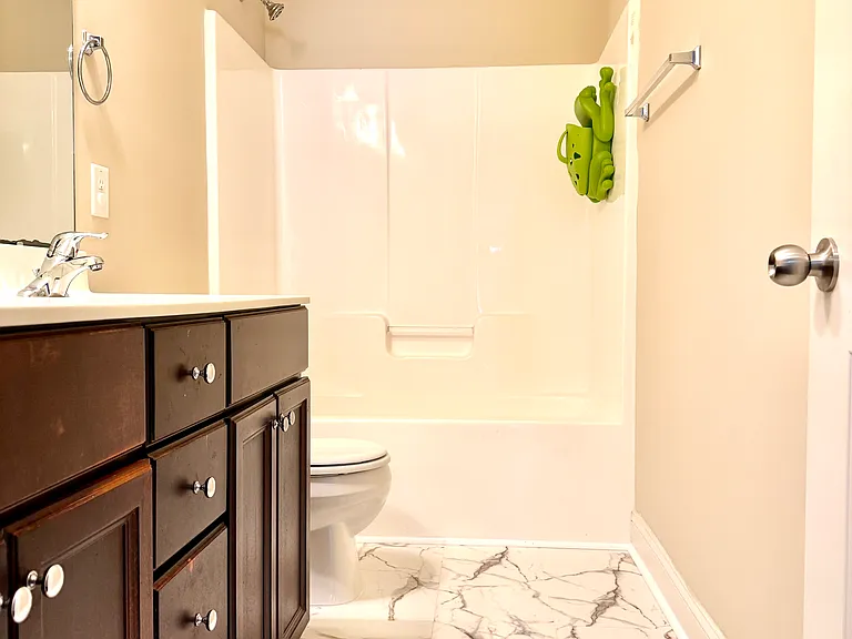 241 Sweet Violet Dr — Photo 33