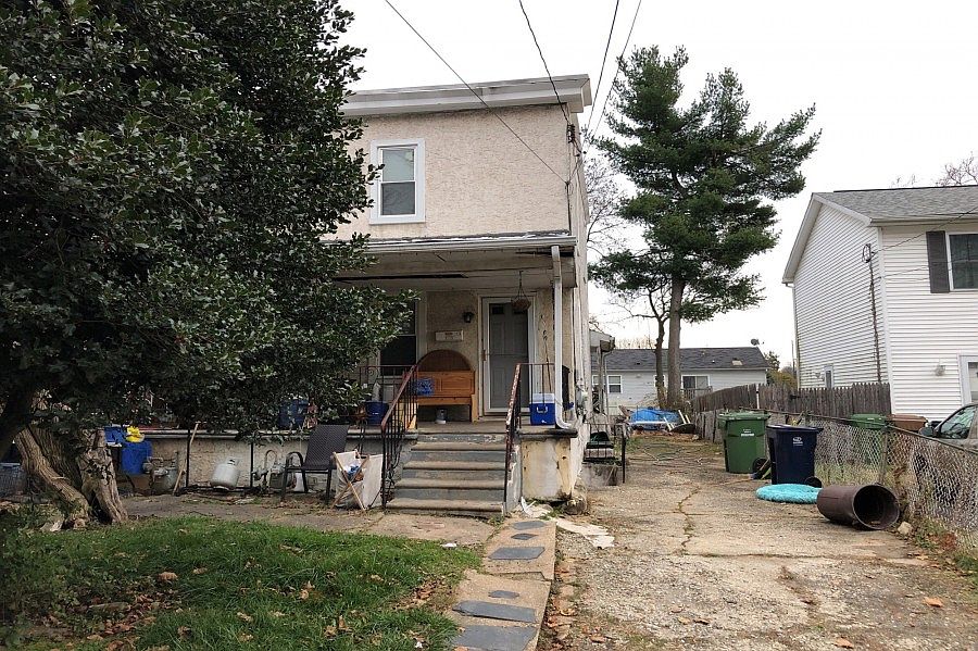 1st image of 131 Jackson Ave