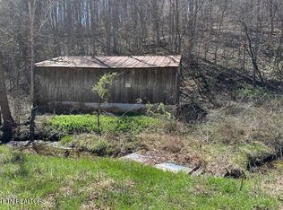 188 Hamblin Branch Rd, Rose Hill, VA 24281