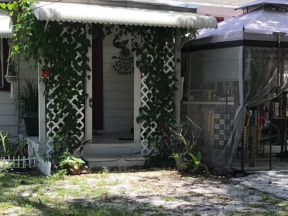 3rd image of 337 Buena Vista Blvd
