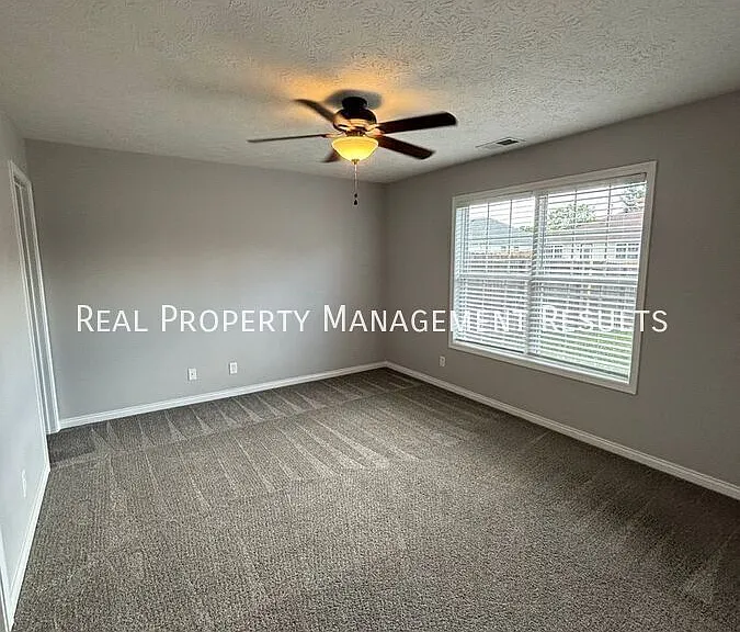 4789 Imperial Dr — Photo 8