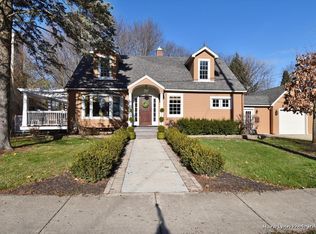419 W Wilson St, Batavia, IL 60510