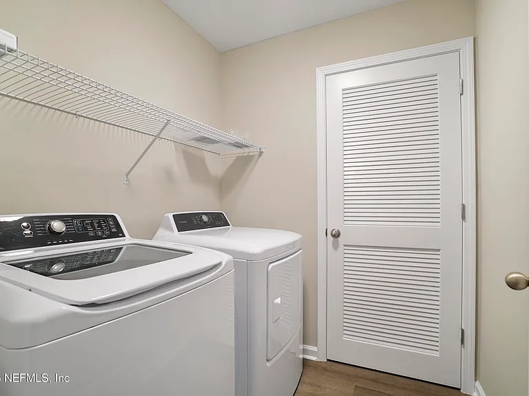 142 Castro Ct — Photo 26