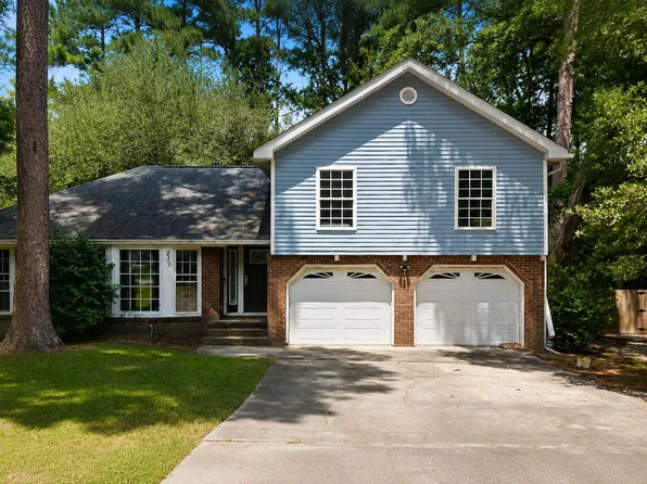 211 Partridge Cir, Summerville, SC 29485