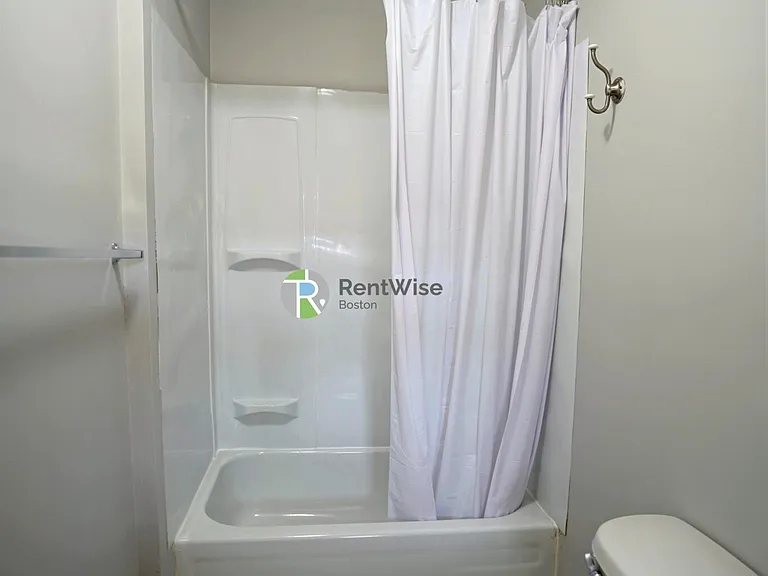 104 Murdock St #2 — Photo 33