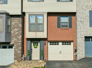 7339 Beacon Hill Dr, Pittsburgh, PA 15221