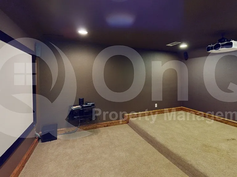4516 Gilbert Ave — Photo 17