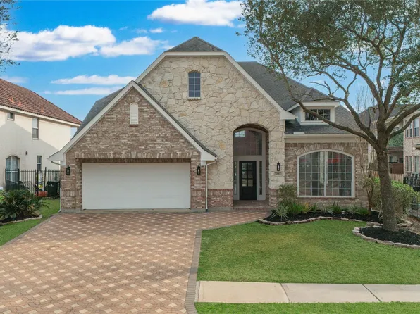 5322 Mornington Dr, Sugar Land, TX 77498