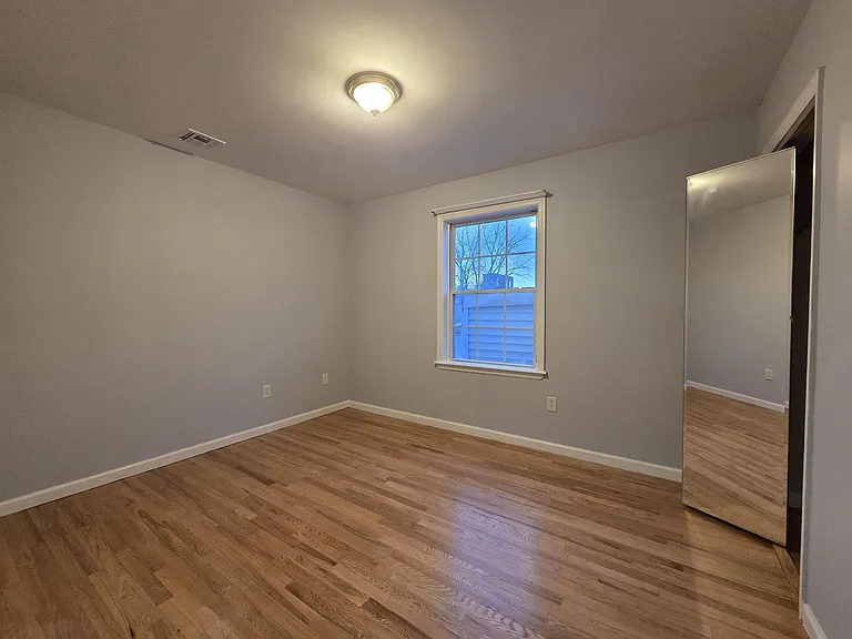 27 Jewett Ave #2 — Photo 8