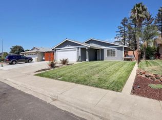 1718 Fernwood Dr, Oakley, CA 94561
