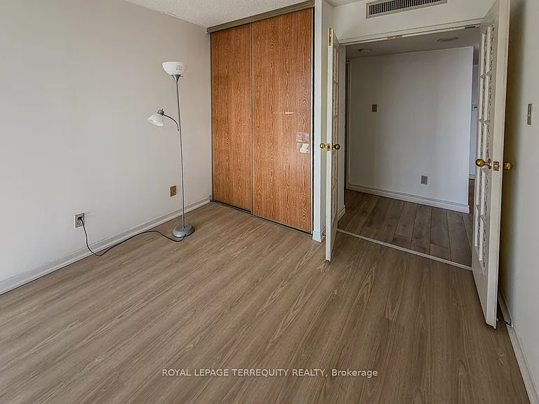 150 Alton Towers Cir #1513 — Photo 11