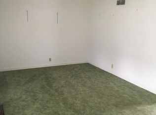 1705 Hillcrest Dr, Carthage, MO 64836