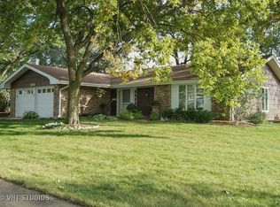 1305 Fairmont Rd, Hoffman Estates, IL 60169