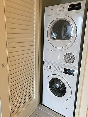 4th image of 550 Vanderbilt Ave #1320