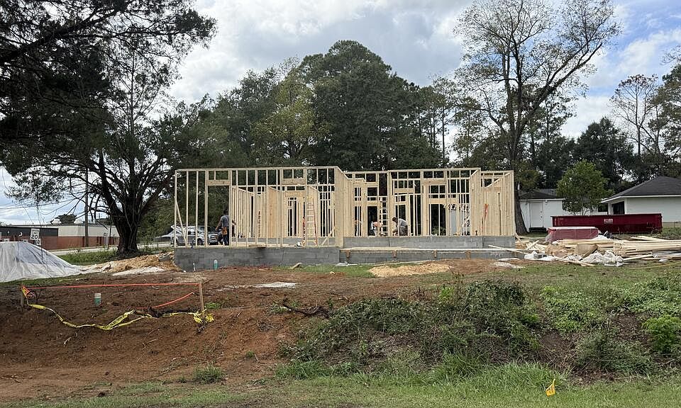 2nd image of 803 8th Ave