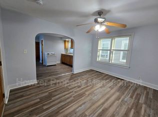 49 N Pleasant St APT 1, Taunton, MA 02780