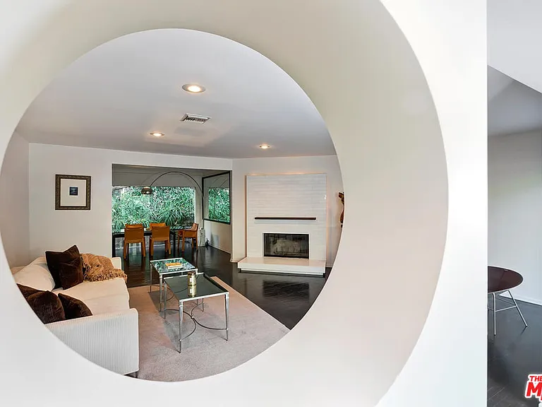 1730 Mount Olympus Dr — Photo 21