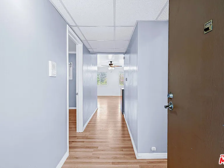 12801 Moorpark St #308 — Photo 5