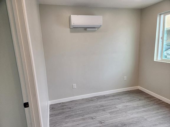 4th image of 2848 Broadway #4