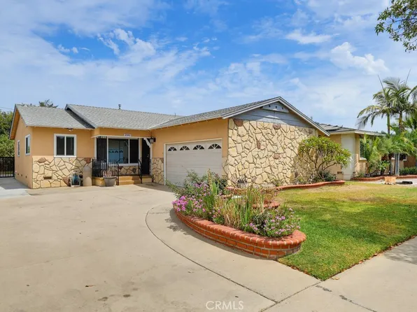 2841 E 69th St, Long Beach, CA 90805