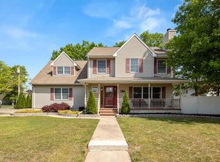 184 Gunwale Rd, Manahawkin, NJ 08050