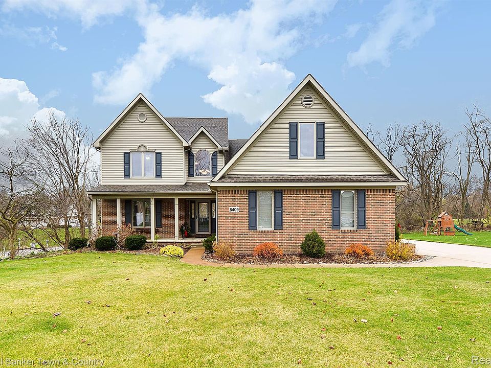 1st image of 8409 Saddlewood Cir