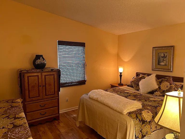 1234 E Schwartz Blvd — Photo 17