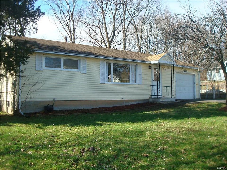 1st image of 225 Armstrong Pl