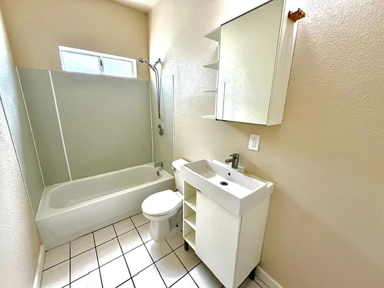 1619 Fairview St — Photo 20