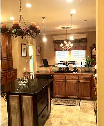 4th image of 14300 Autumn Place Dr