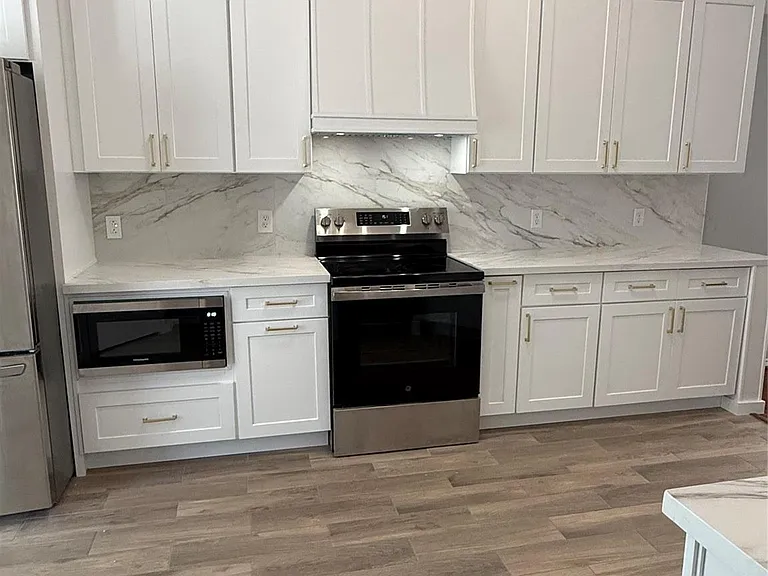11831 Rainbow Bridge Ln — Photo 9