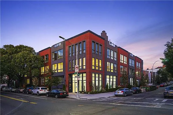 Sold by Avenue Sotheby's International Realty | media 25