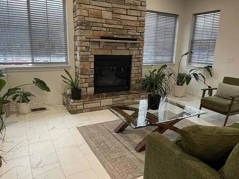 6631 Hooker St — Photo 3