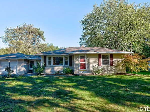 257 Mae Rose Ave, Holland, MI 49424