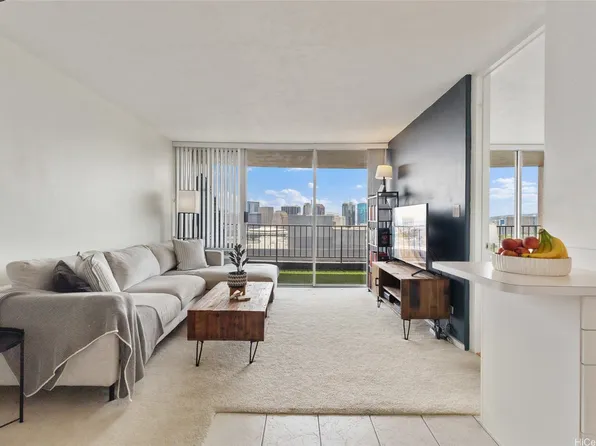 775 Kinalau Pl APT 1806, Honolulu, HI 96813