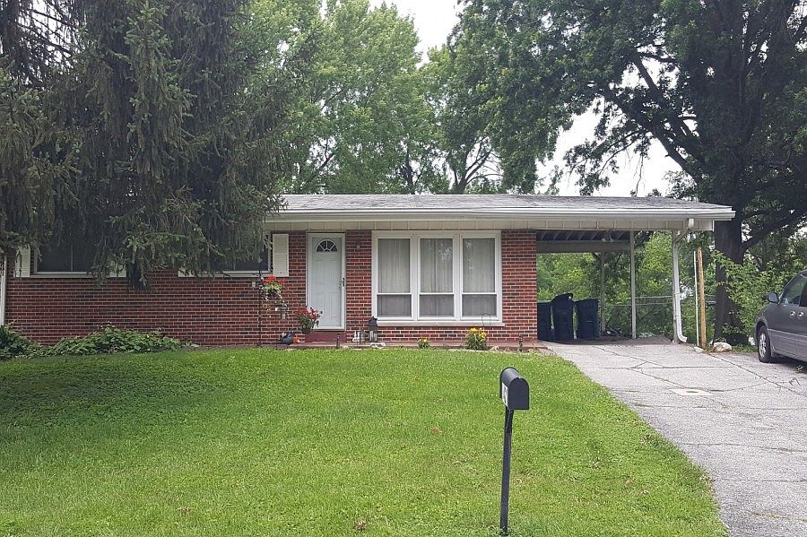 1st image of 9421 Crockett Dr