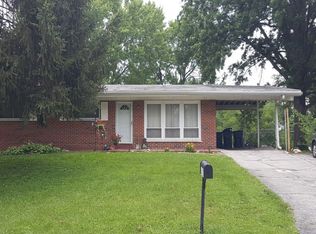 9421 Crockett Dr, Saint Louis, MO 63132