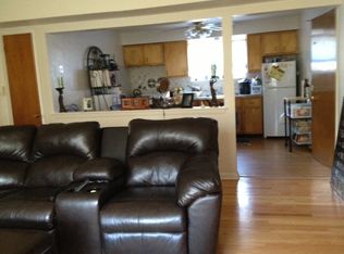 27W154 Cooley Ave APT B, Winfield, IL 60190