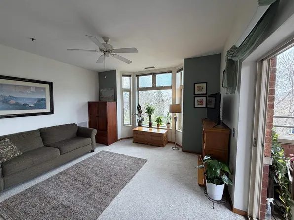 301 Harbour Town Drive, Madison, WI 53717