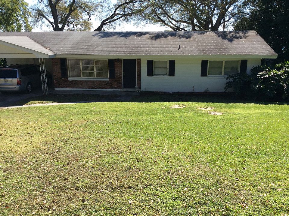 1st image of 3 S Lake Roy Ln