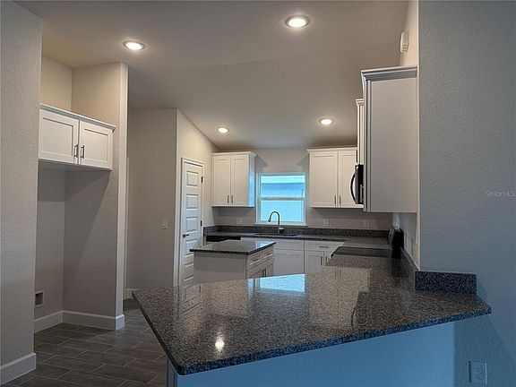 2nd image of 2668 Averland Loop