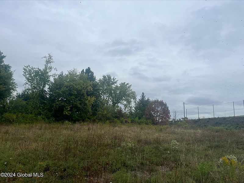 3rd image of 1 Harbor Lane
