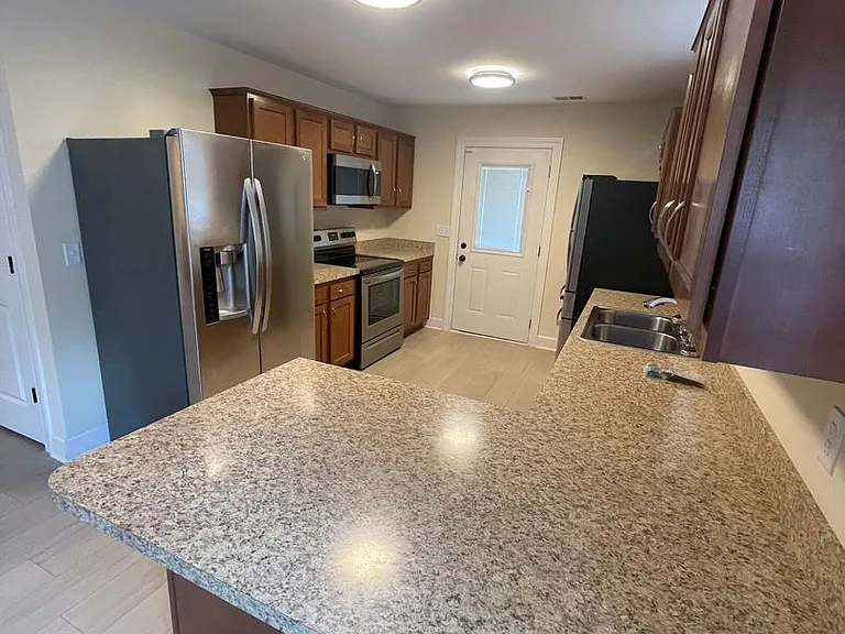 1570 Bluebird Ln — Photo 15